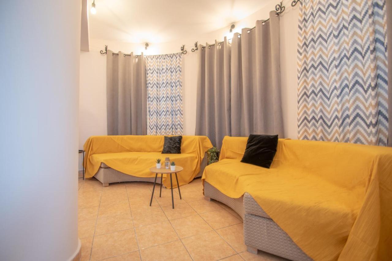 Leon Apartments Закинтос Екстериор снимка